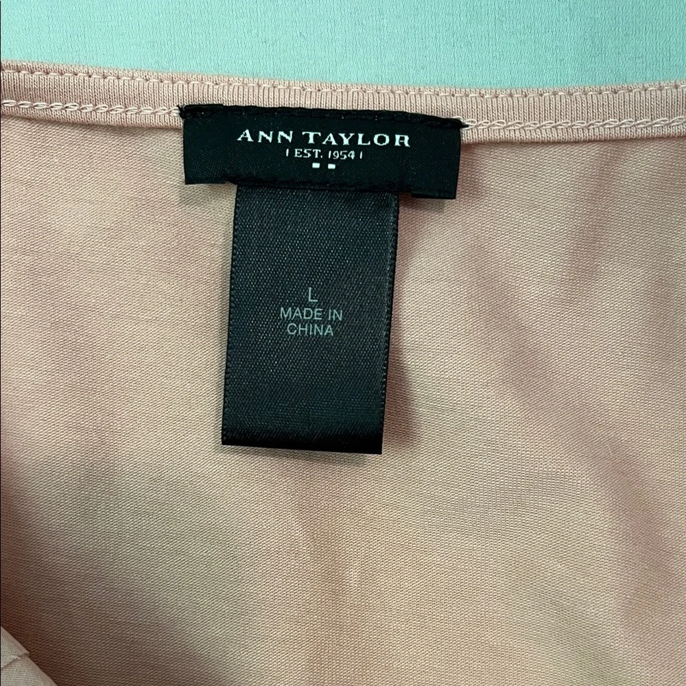 Ann Taylor Elegant Pink Sleeveless Top - Picture 2 of 6